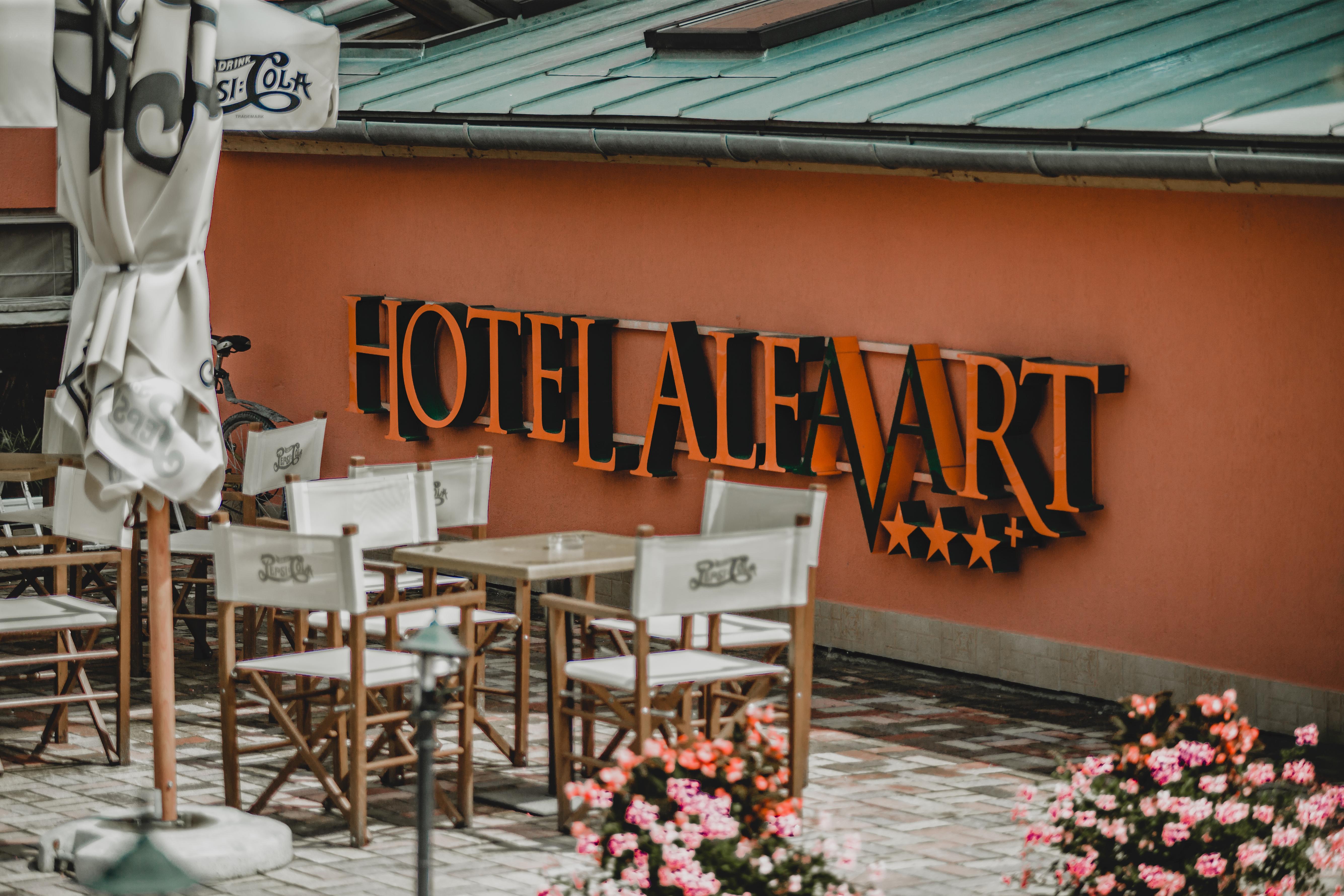Hotel Alfa Art Budapest Luaran gambar